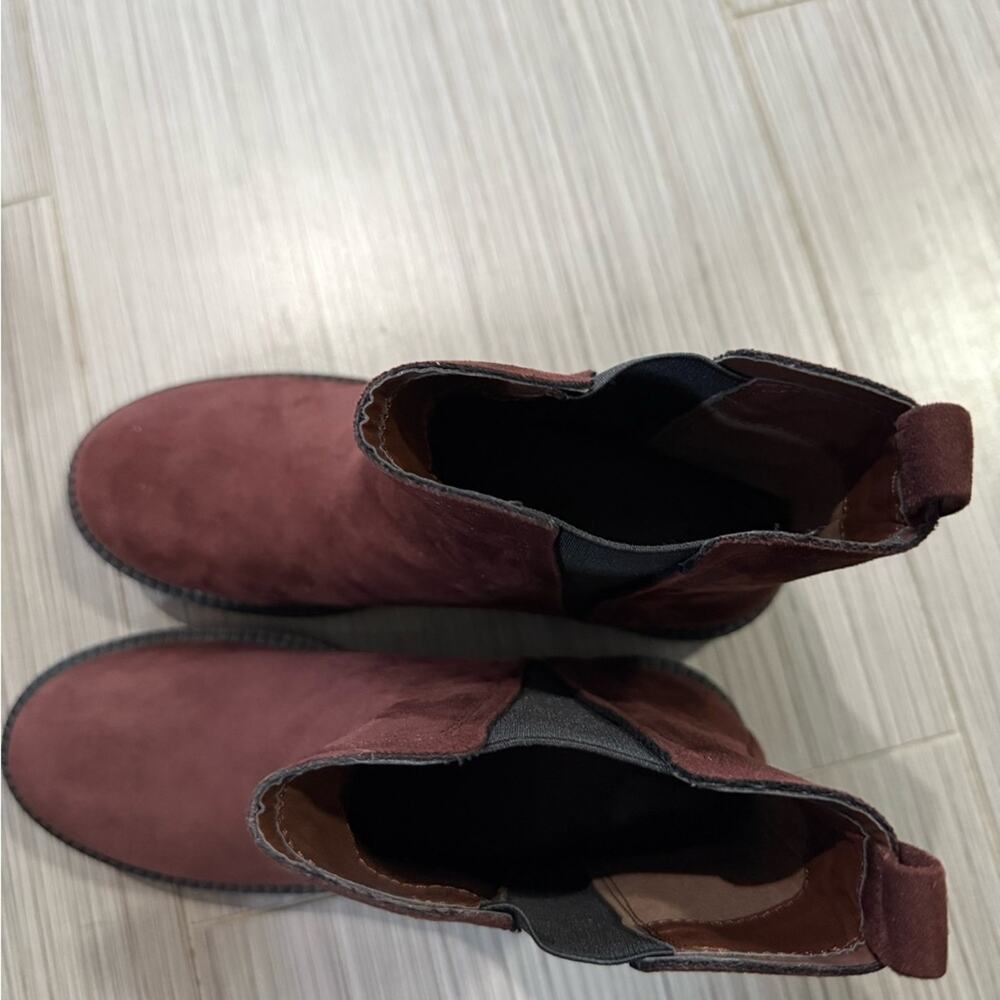 Women coffee brown suede like low ankle boots size 7 NWT - Picture 5 of 8